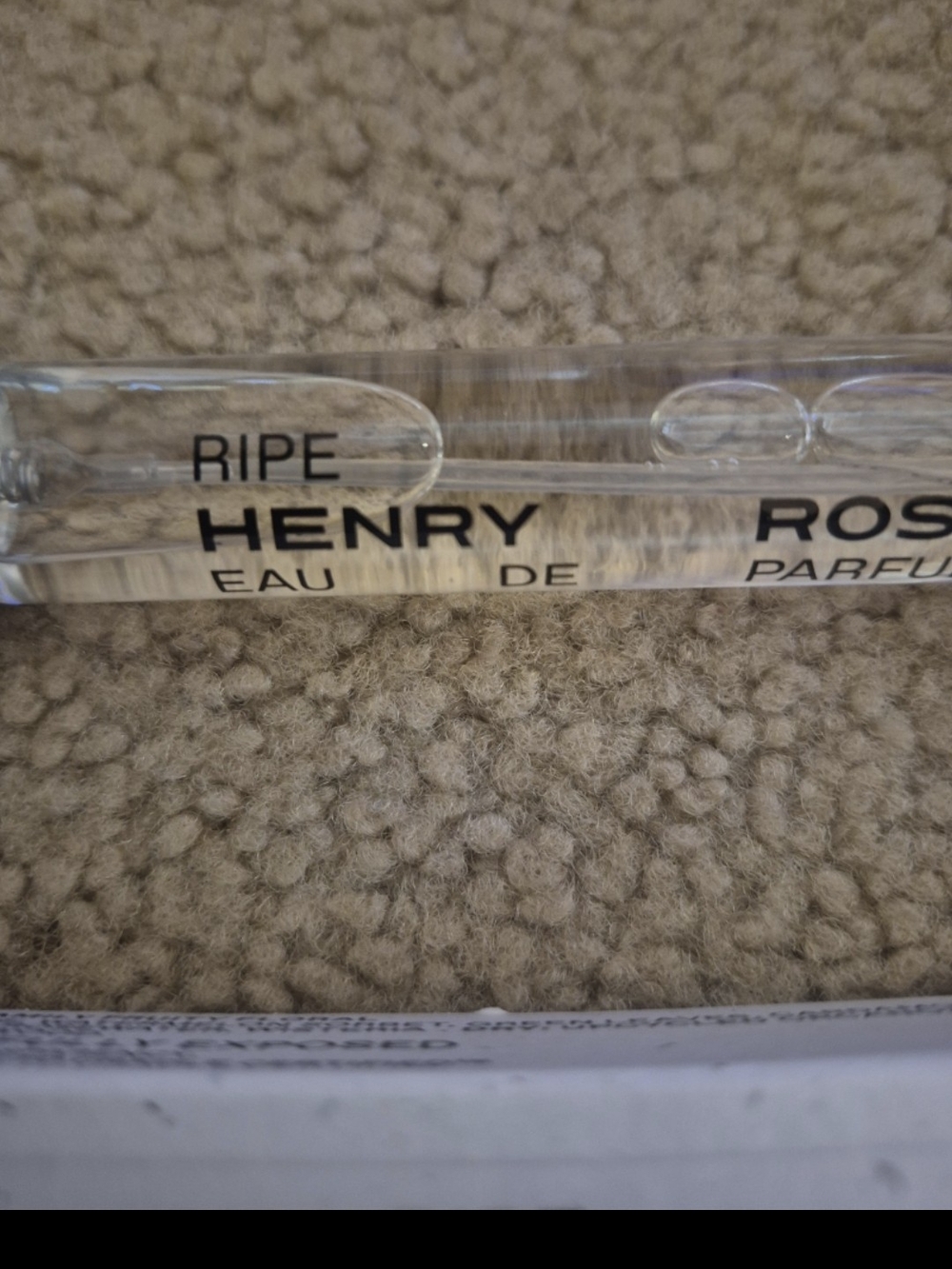 Henry Rose Ripe - Picture 2 of 2